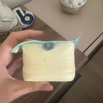 Aknaz Kaşar Peynirinde Küf