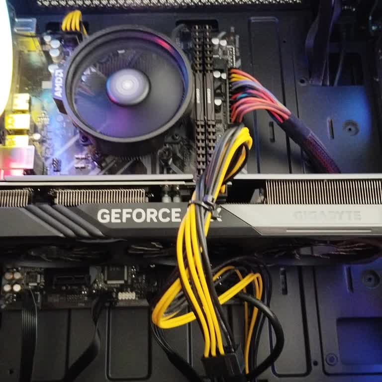 Gigabyte İtopya'dan Almış Olduğum Hazır Sistemdeki RTX 4060 Ekran Kartım Durdu