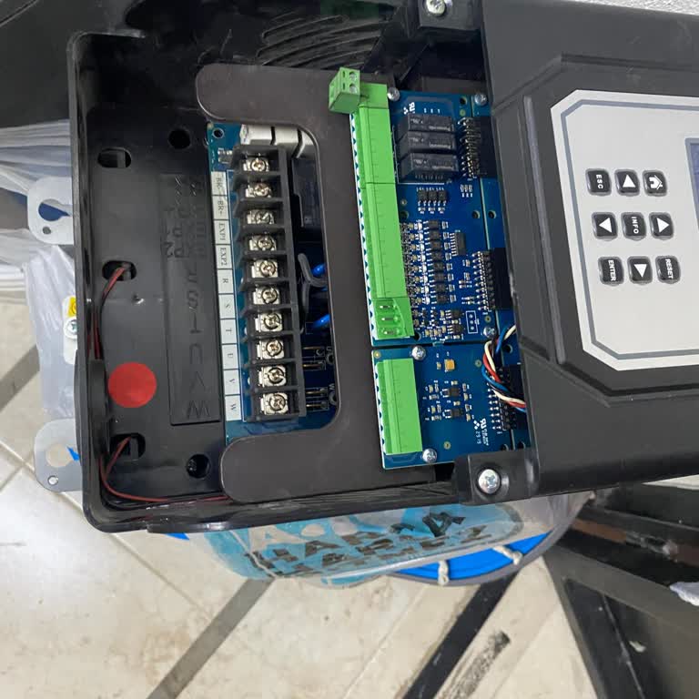 Boğaziçi Elektrik Firması Kaynaklı Asansör Sürücü Kartı Yandı