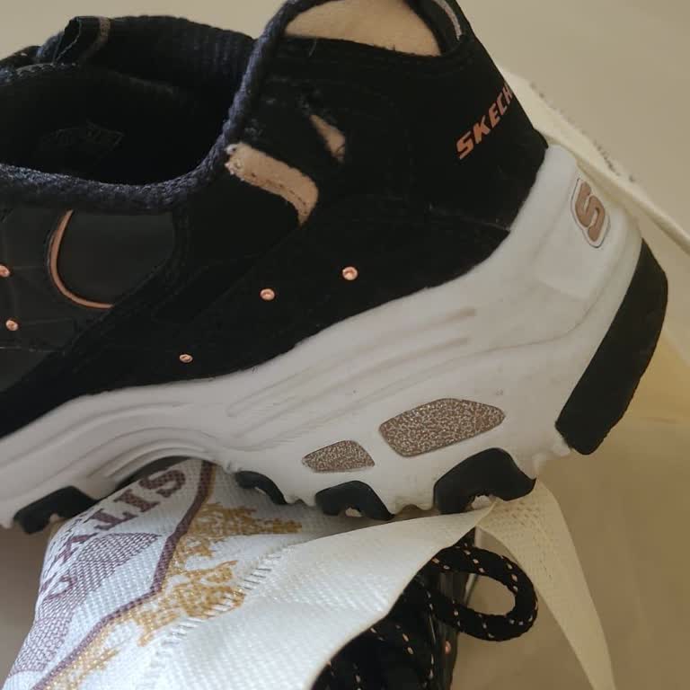 Skechers Ayakkabı Almanın Pişmanlığı