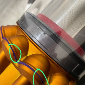 Dyson V15 Ürün Arızası Sonrası Değişimi 2. El Toplama Bir Ürünle Yaptı
