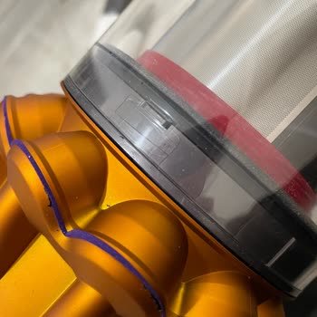 Dyson V15 Ürün Arızası Sonrası Değişimi 2. El Toplama Bir Ürünle Yaptı