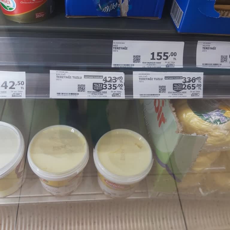 A101 Ürünün İndirim Yazıp İndirimsiz Verilmesi. Mağazanın Temiz Olmaması.