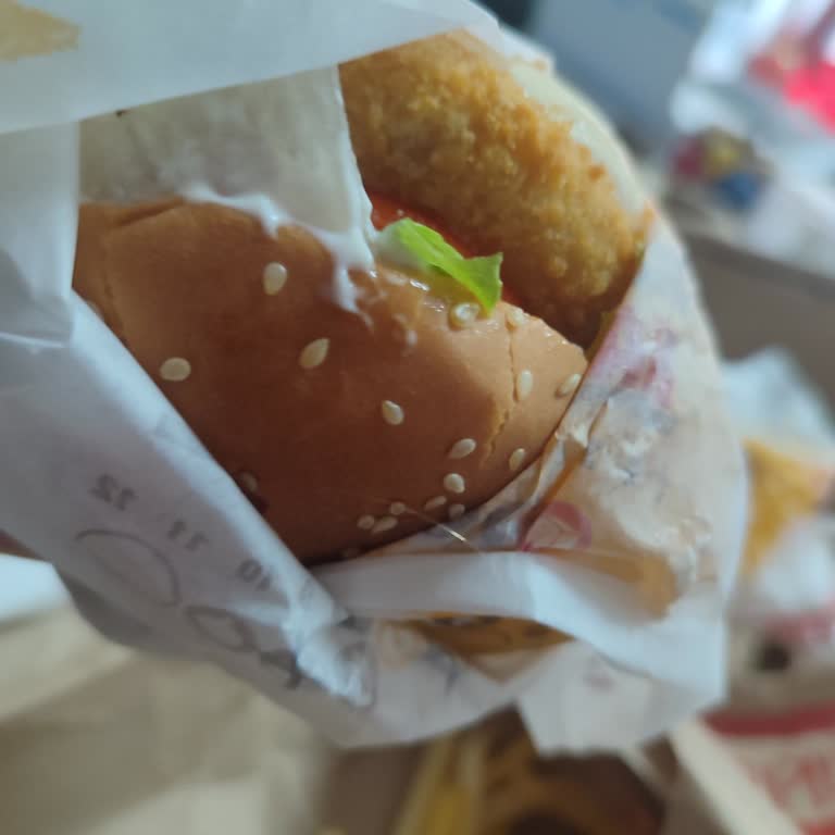 Burger King Yemek İçerisinden Saç Çıktı