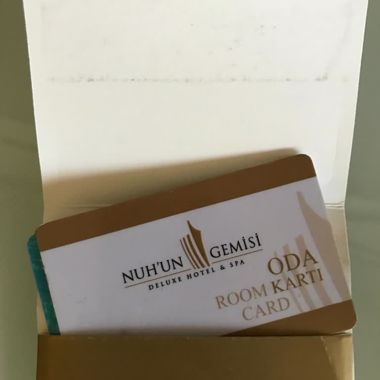 Nuh'un Gemisi Deluxe Hotel & SPA Çalışanların Sorumsuzluğu Ve İlgisizliği