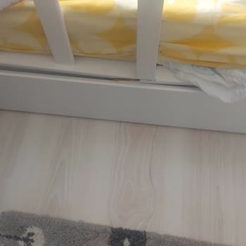 Çilek Mobilya Alfa Çatısız Karyolanın Kenar Çıtası Bağlantı Yeri Kırıldı