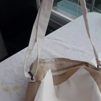 Bagg.com.tr Bagg Çanta Defolu Ürün Yolluyor Ve İlgilenmiyor!