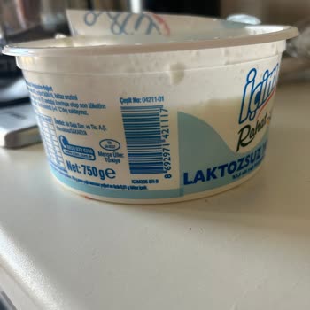İçim Süt ve Süt Ürünleri İçim Laktozsuz Yoğurt- Plastik Madde