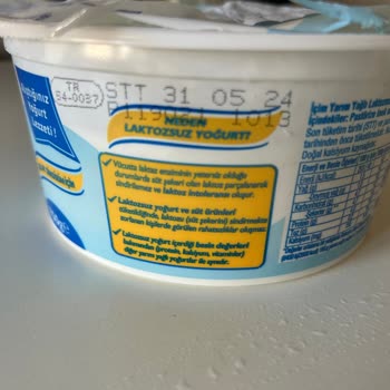 İçim Süt ve Süt Ürünleri İçim Laktozsuz Yoğurt- Plastik Madde