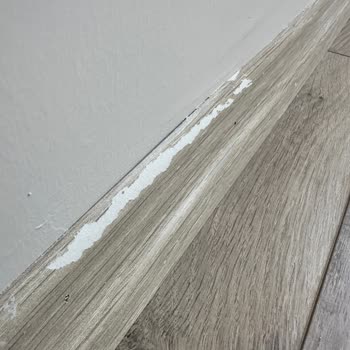 AGT Ağaç Sanayi Karaman Şubesi Süpürgelik Sorunu