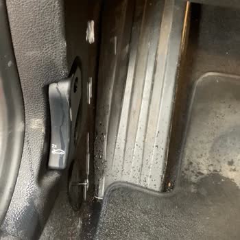 BMW F20 Aracım Her Yağmurda Su Alıyor