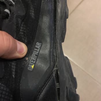 Yeşil Kundura Cat Marka Outdoor Pişmanlıktır