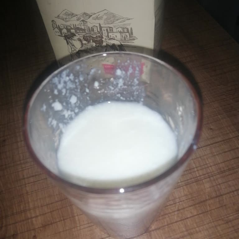 A101 Birşah Bozuk Süt Bozulmuş