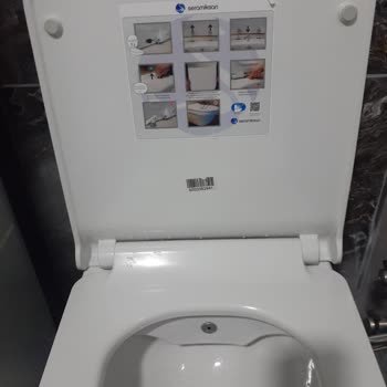 Seramiksan Klozet Te Siyah Çizgi
