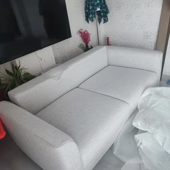 Enza Home Kırık Gelen Koltuk İlgisizliği.