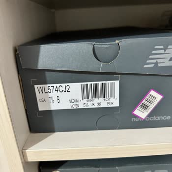 New Balance 574 Ayakkabılarımda Domuz Derisi Var Mı