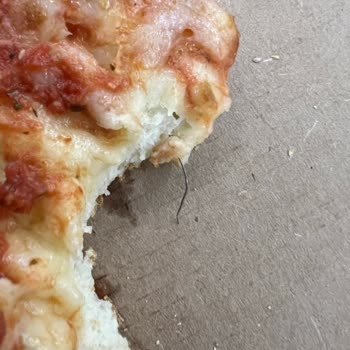 Bayrampaşa Little Caesars İçinden Tel Çıktı