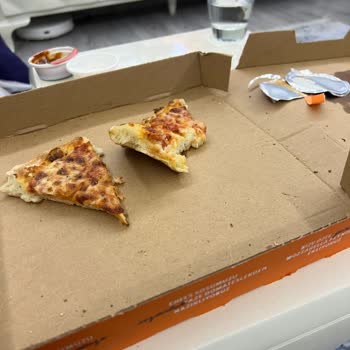 Bayrampaşa Little Caesars İçinden Tel Çıktı
