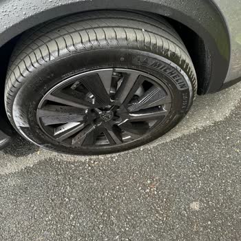 Peugeot Sıfır Araç Lastik Farklılığı