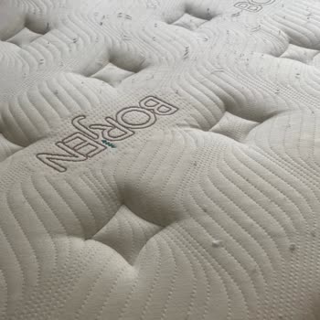 Bambi Borjen Yatak Tüylenme Sorunu