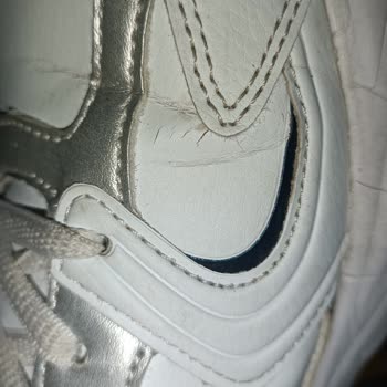 Lumberjack Ayakkabının Ön Üst Kısmında Kumaşının Açılması