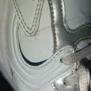 Lumberjack Ayakkabının Ön Üst Kısmında Kumaşının Açılması