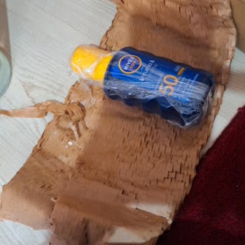 Watsons Hasarlı Ürünlerini Yolluyor