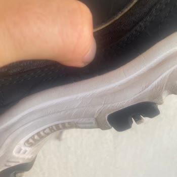 Skechers Ana Dikişlerde Açılma