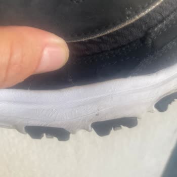 Skechers Ana Dikişlerde Açılma