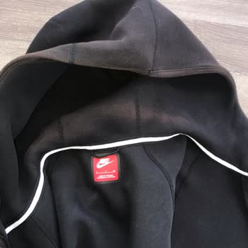 Kayseri Forum Nike Mağazasından Aldığım Ürün Renk Attı Ve İade Kabul Edilmedi