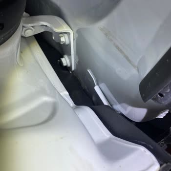 Ford Sıfır Araçta Şok Edici Boya Ve Parça Sorunu!