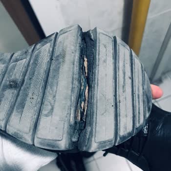 Kemal Tanca Ayakkabı Taban Sorunu