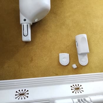 Madame Coco Mob Sprey Uç Kısmından Kırıldı.