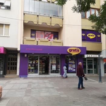 Konya'da Yürüyüş Yolundaki Gratis'te Etiket Üzerinden Ürün Verilmedi