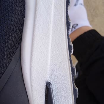 FLO Ayakkabı FLO'dan Aldığım Proshot Ayakkabının Kalitesizliği