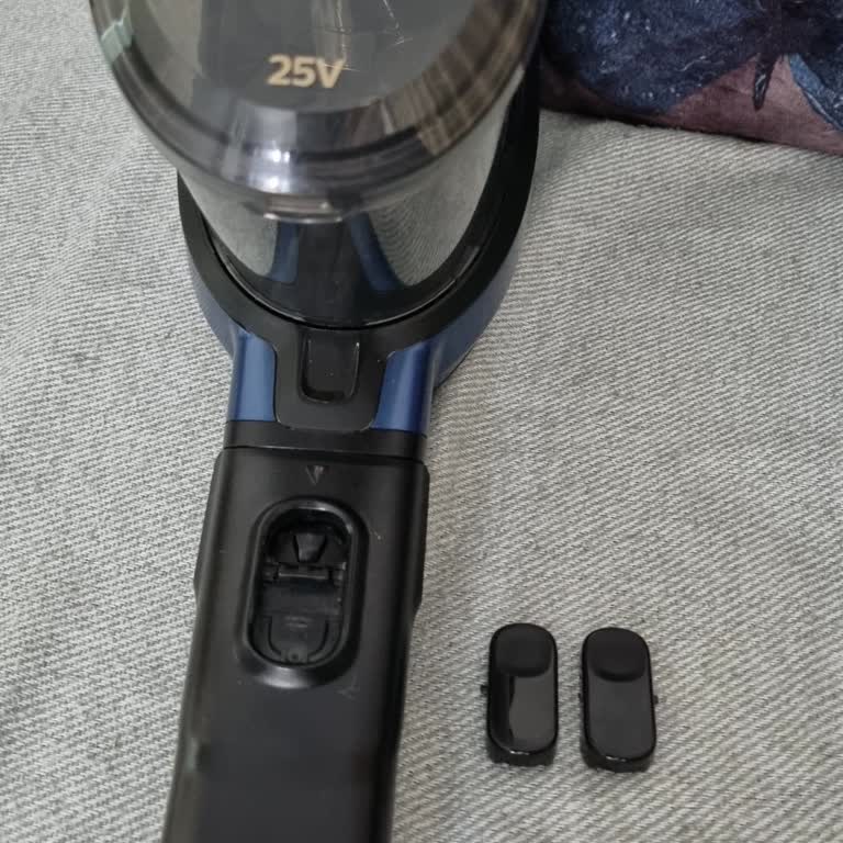 PHILIPS Ev Aletleri Philips 8049 Şarjlı Süpürge Mandal Sorunu