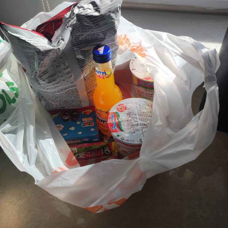 Migros Hemen Parayı Alıp Siparişimi Getirmiyor.