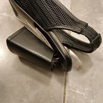 Elle Ayakkabı Elle' Den Aldığım Ayakkabı 1 Hafta'da Topuğu Kırıldı.