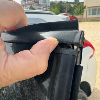 Peugeot 2008 1.2 Active 2014 Model Arka Kapı Fitili Kronik Arıza