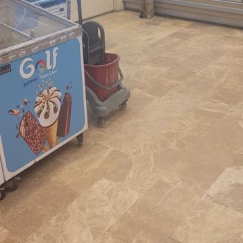 Şok Market Saglik Kurallarını Altüst Ediyor