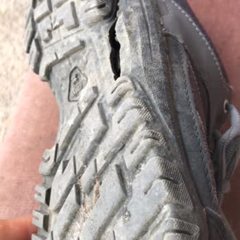 Decathlon Paramparça Olan Ayakkabım