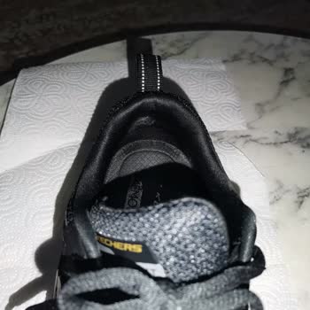 Skechers Marka Ayakkabı Pazar Ayakkabısından Daha Rezil Çıktı