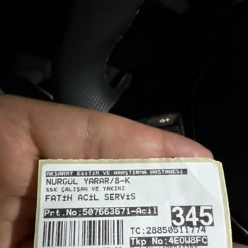 Sağlık Bakanlığı Devletin Hastanesinde 8 Yaşında Ki Bir Çocuğa Bağıran Bir Doktor