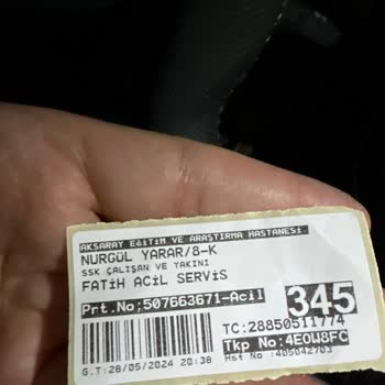 Sağlık Bakanlığı Devletin Hastanesinde 8 Yaşında Ki Bir Çocuğa Bağıran Bir Doktor