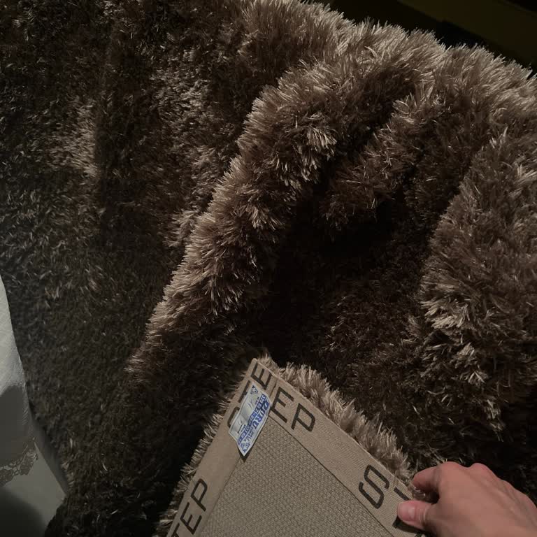 Duru Halı Yıkama (Çiğli) Yıkamacıdan Gelen Islak Halı Problemi