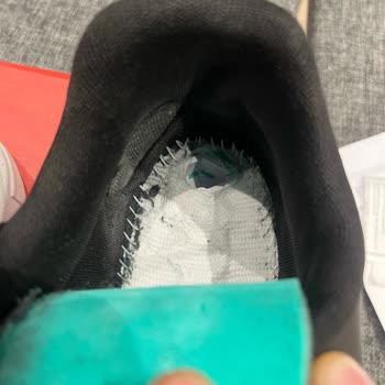 FLO Mağazacılık Üretim Hatalı Ürünü Kabul Etmiyor.