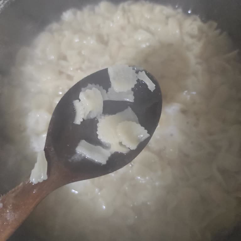 A101 Makarna Paramparça Oldu