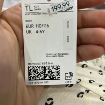 H&M Mağazası Fiyat Etiketi Sorunu