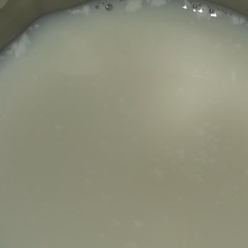 Yörükoğlu Süt Te Değişiklik Tat Ve İçerisinde Farklı Cisim Vs