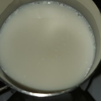 Yörükoğlu Süt Te Değişiklik Tat Ve İçerisinde Farklı Cisim Vs